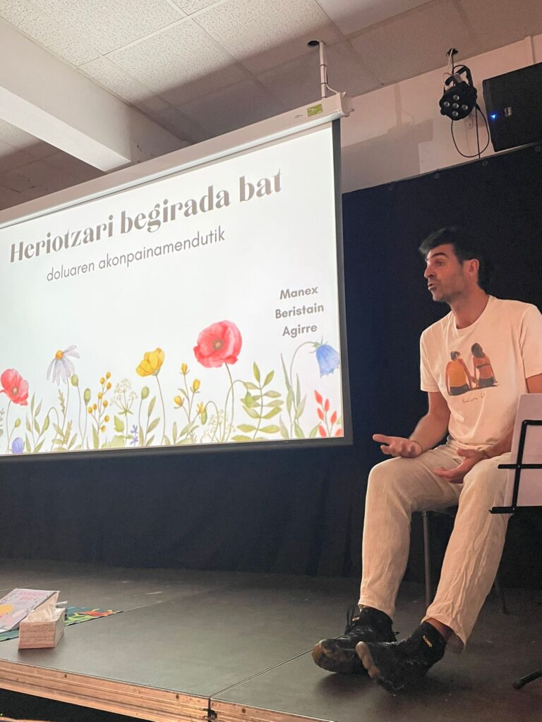 HITZALDIA conferencia foto